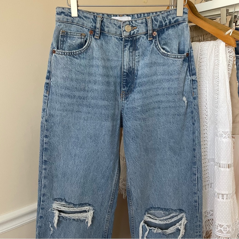 ZARA High Rise Straight Leg Ripped Knee Jeans Size 4 - Picture 2 of 11